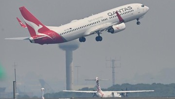 Penerbangan Qantas Darurat Akibat Pramugari Digigit Penumpang